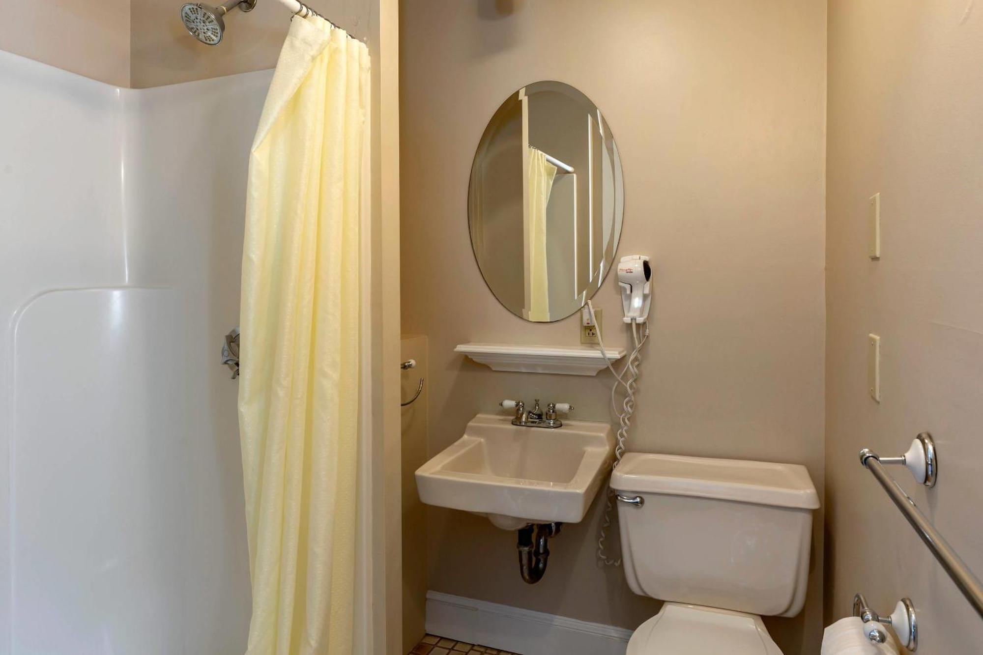 Essex Street Inn & Suites, Ascend Hotel Collection Newburyport Buitenkant foto